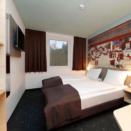 B&B Hotel Berlin-Dreilinden クラインマハノー エクステリア 写真