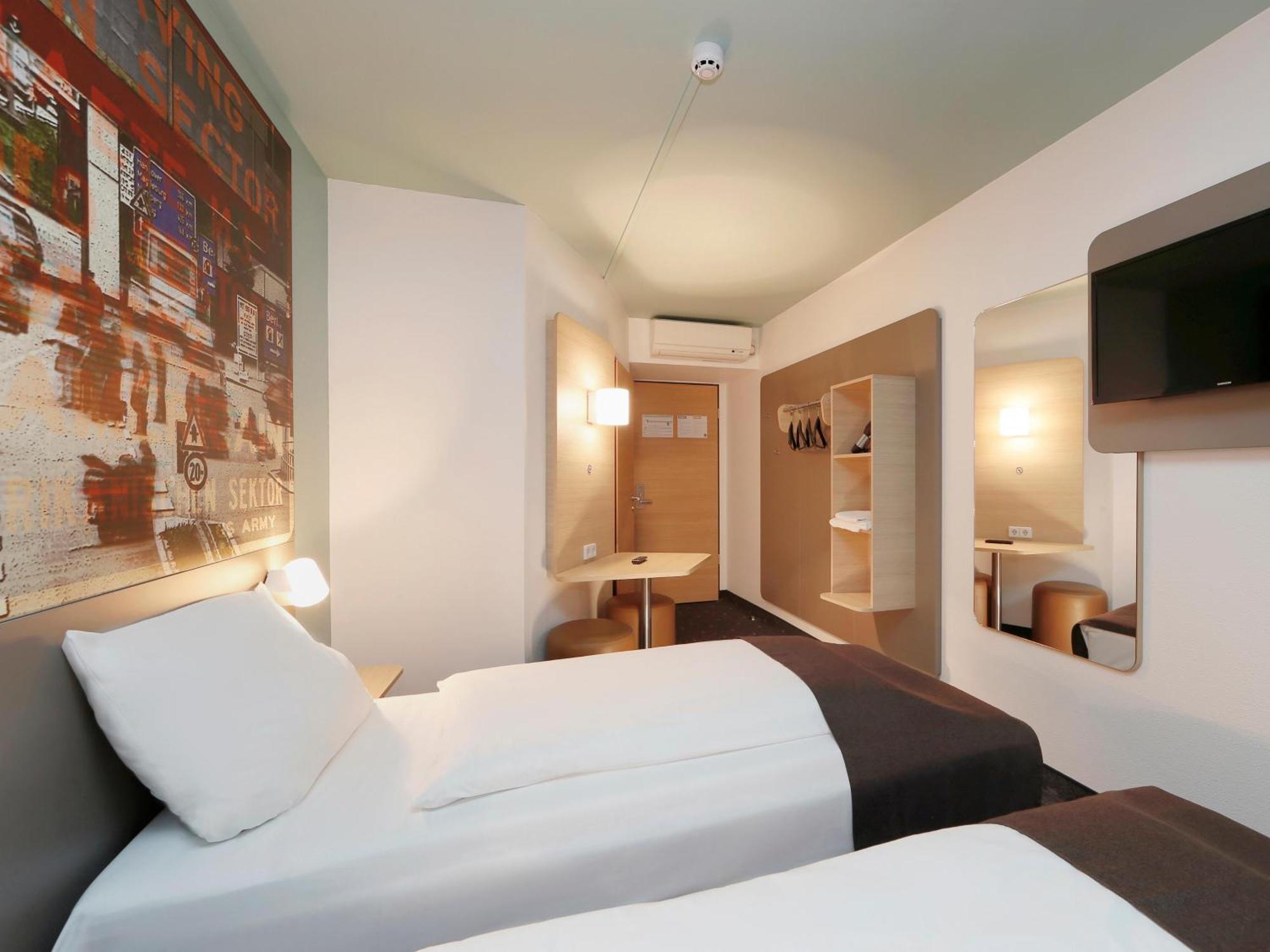 B&B Hotel Berlin-Dreilinden クラインマハノー エクステリア 写真